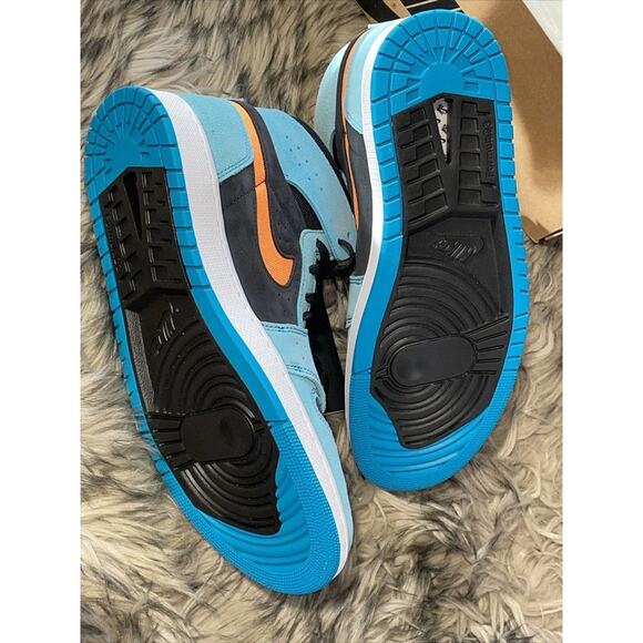 Shoe Size 11 - Air Jordan 1 High Zoom Comfort 2 Bleached Aqua Citrus Sneaker - Picture 6 of 8